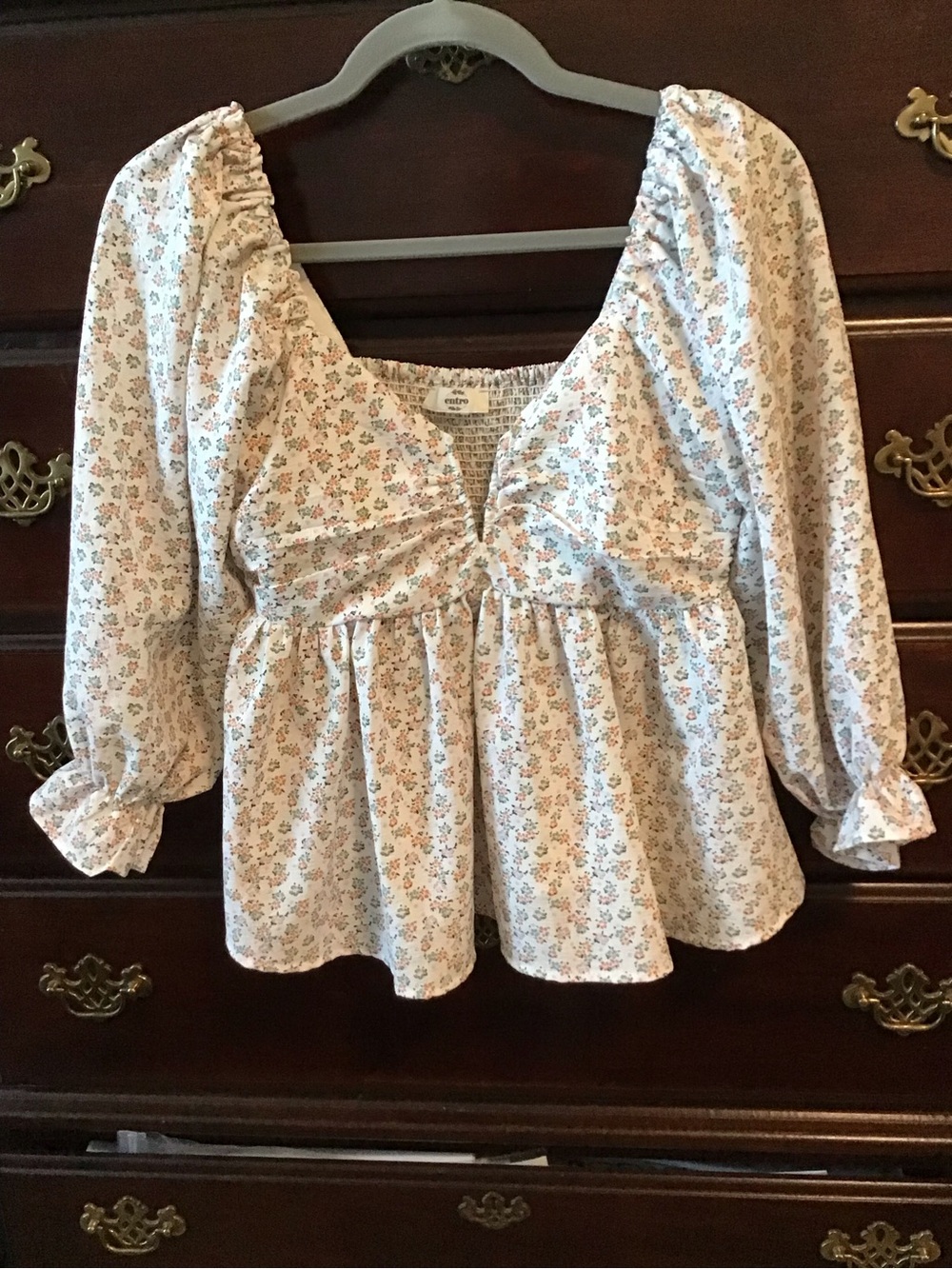 entro Peasant Top with Floral Print